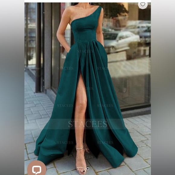 Stacees ball gown - Picture 2 of 3